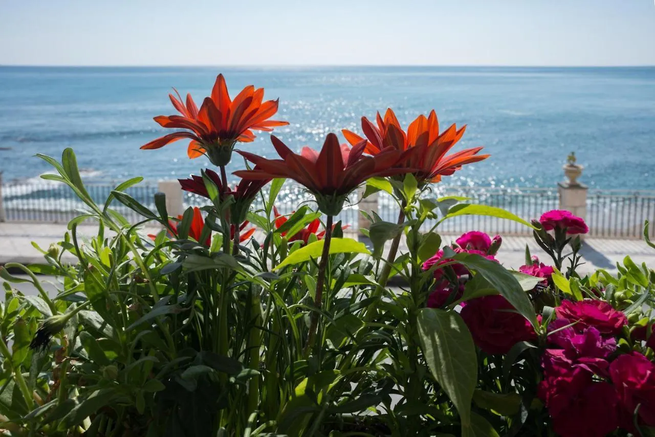 Joanna Studio Flat Giardini Naxos Itálie